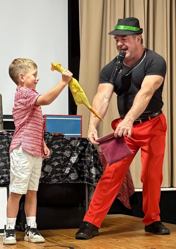 602334425_1412106494258720_2499294854103337296_n copy Glenn Keeley with his kids comedy magic show in Wollongong